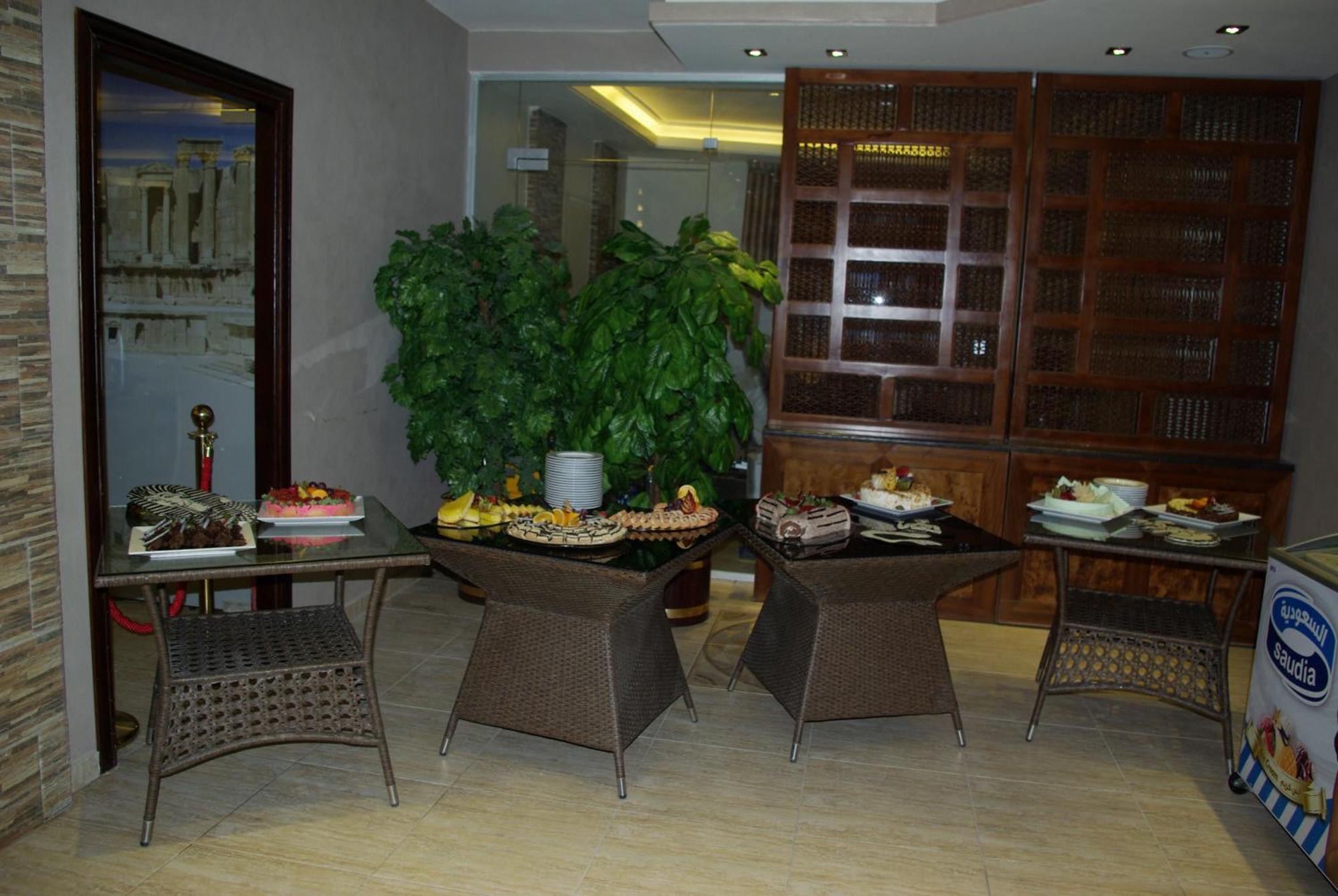 Seven Wonders Hotel Wadi Musa Exterior photo