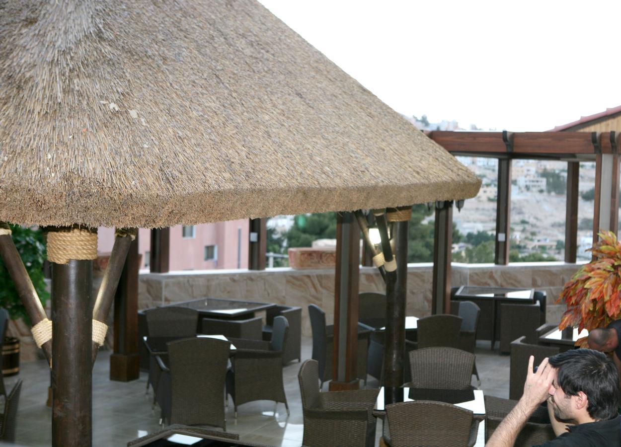 Seven Wonders Hotel Wadi Musa Exterior photo