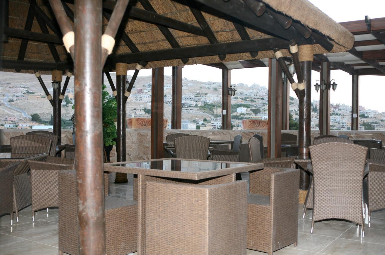 Seven Wonders Hotel Wadi Musa Exterior photo